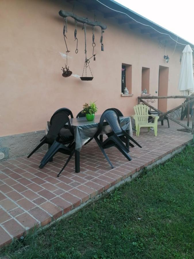 Casale Cavatella Bed and Breakfast Sermoneta Buitenkant foto