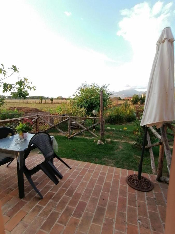 Casale Cavatella Bed and Breakfast Sermoneta Buitenkant foto