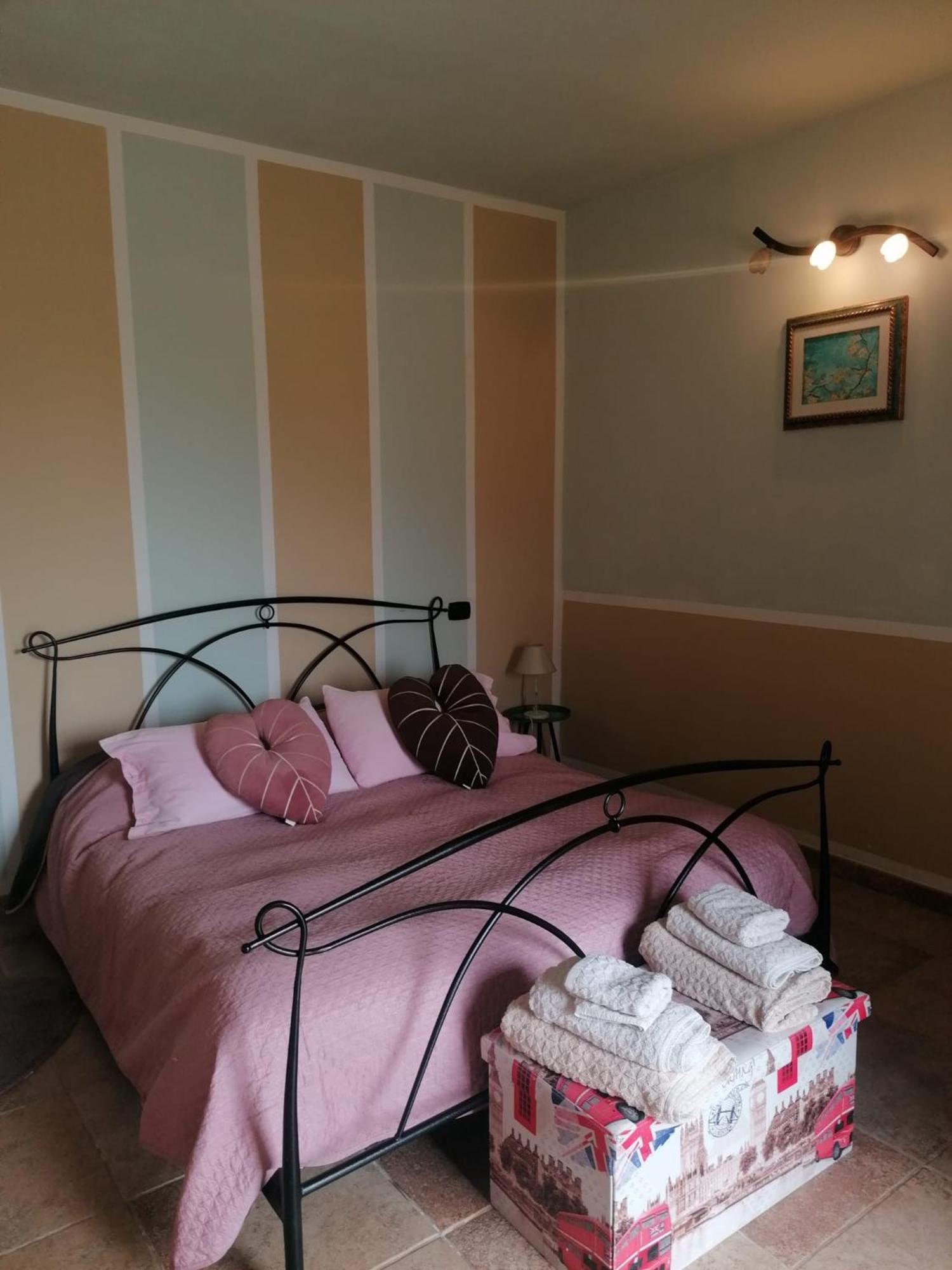 Casale Cavatella Bed and Breakfast Sermoneta Buitenkant foto