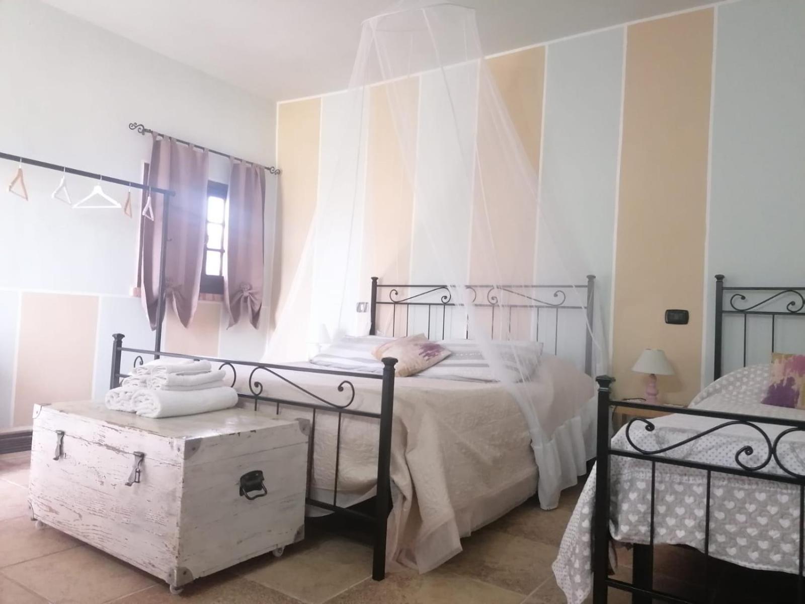 Casale Cavatella Bed and Breakfast Sermoneta Buitenkant foto